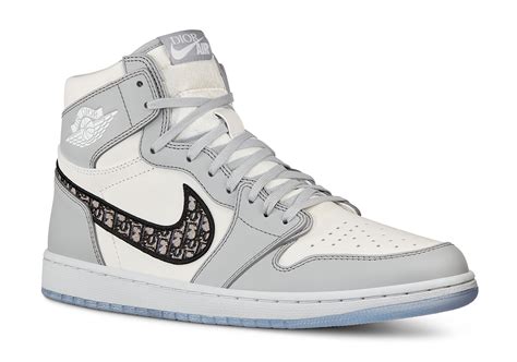 jordan 1 dior trainers|More.